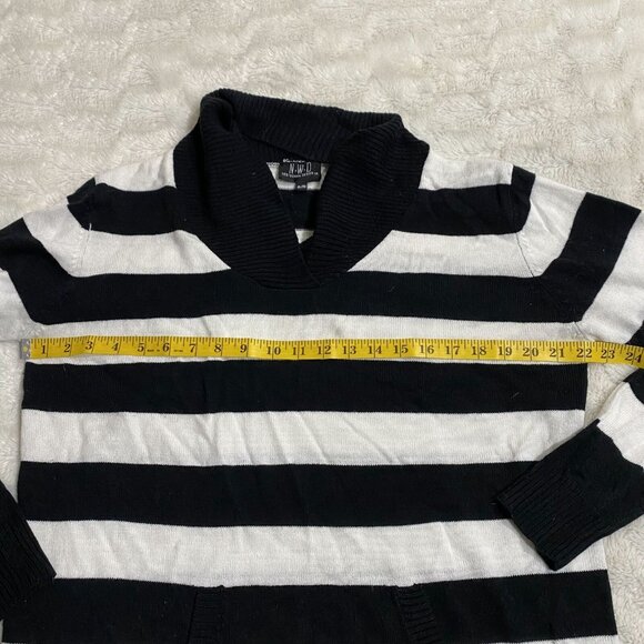 NWD Sweater Womens Size XL Black/White 100% Acrylic Striped Pullover Mock Neck - Picture 2 of 8